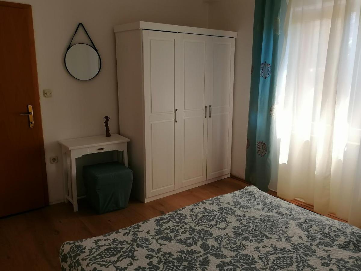 Apartment Jelka Malinska Luaran gambar