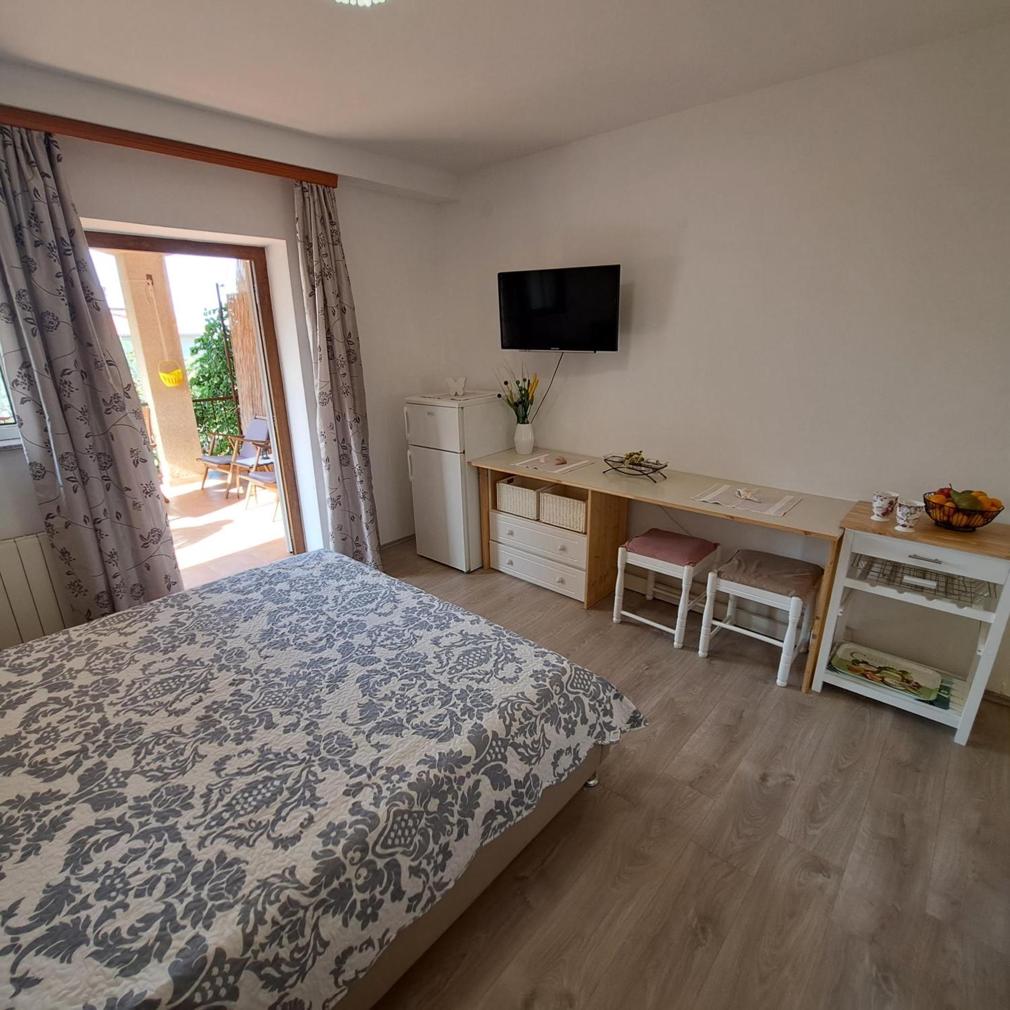Apartment Jelka Malinska Luaran gambar